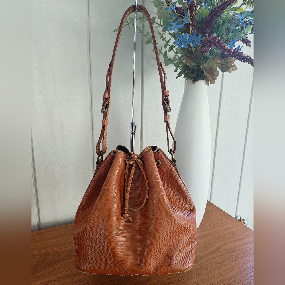 Authentic Louis Vuitton Brown Bucket Bag